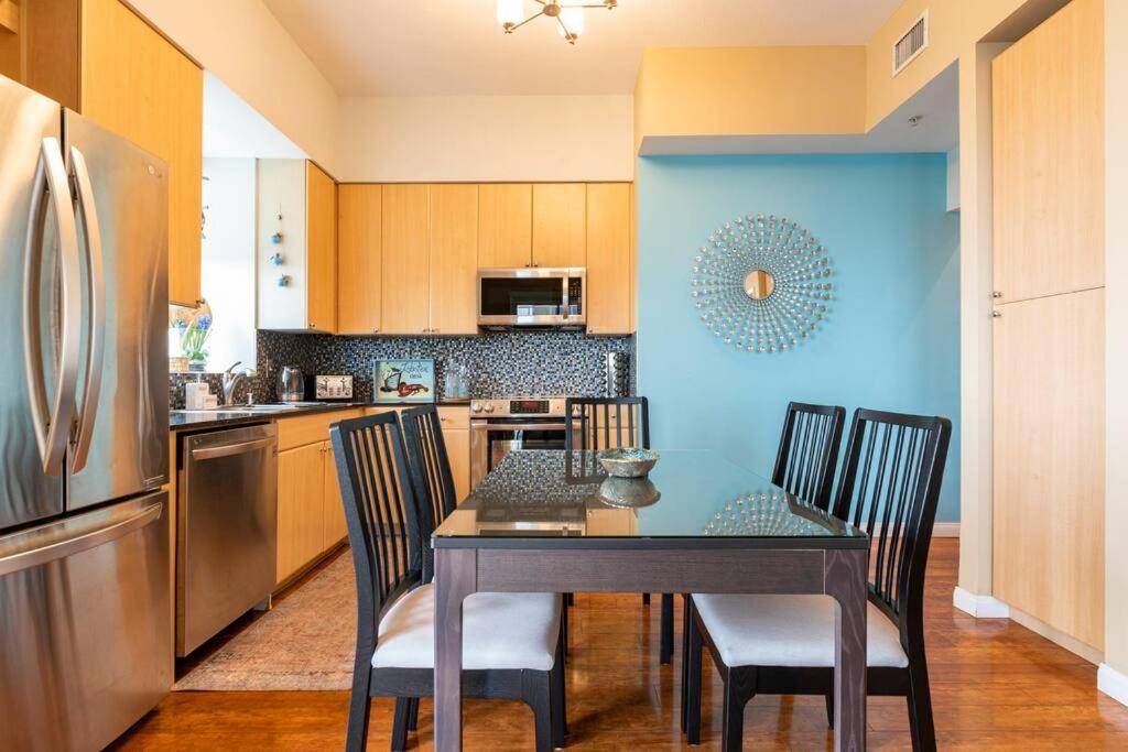 A Corner Unit With Ocean Views From Every Room Long Beach Exterior foto