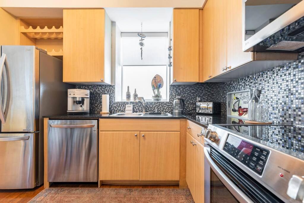 A Corner Unit With Ocean Views From Every Room Long Beach Exterior foto
